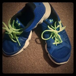 Under armour tennis shoes